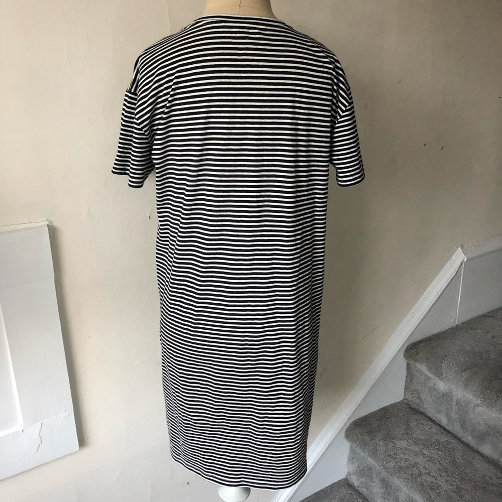 SOLD Everlane Striped The Cotton Box-Cut Tee Dress - Picture 6 of 7